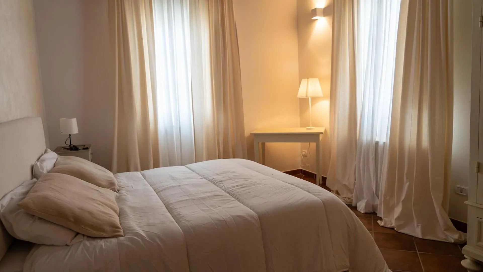 Agriturismo Antica Corte Valiano 0*,