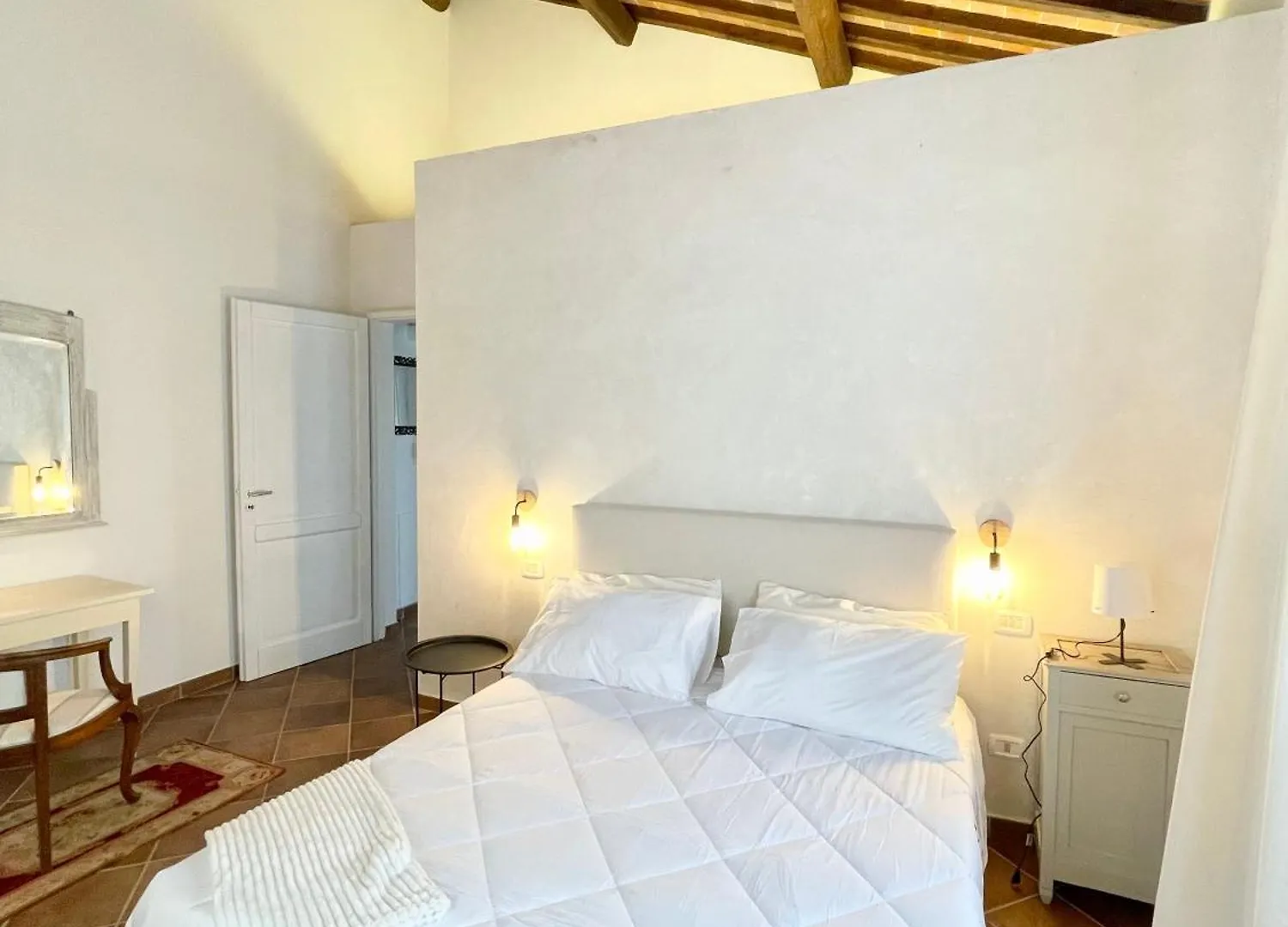 Agriturismo Antica Corte Valiano Farm stay